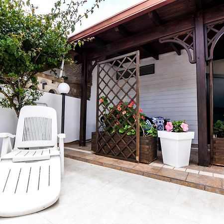 B&B Macchia Mediterranea Сан-Пьетро-ин-Беванья Экстерьер фото