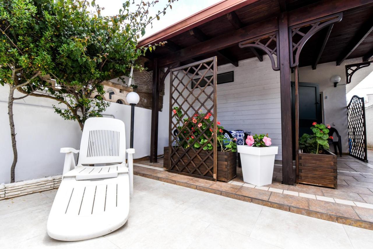 B&B Macchia Mediterranea Сан-Пьетро-ин-Беванья Экстерьер фото