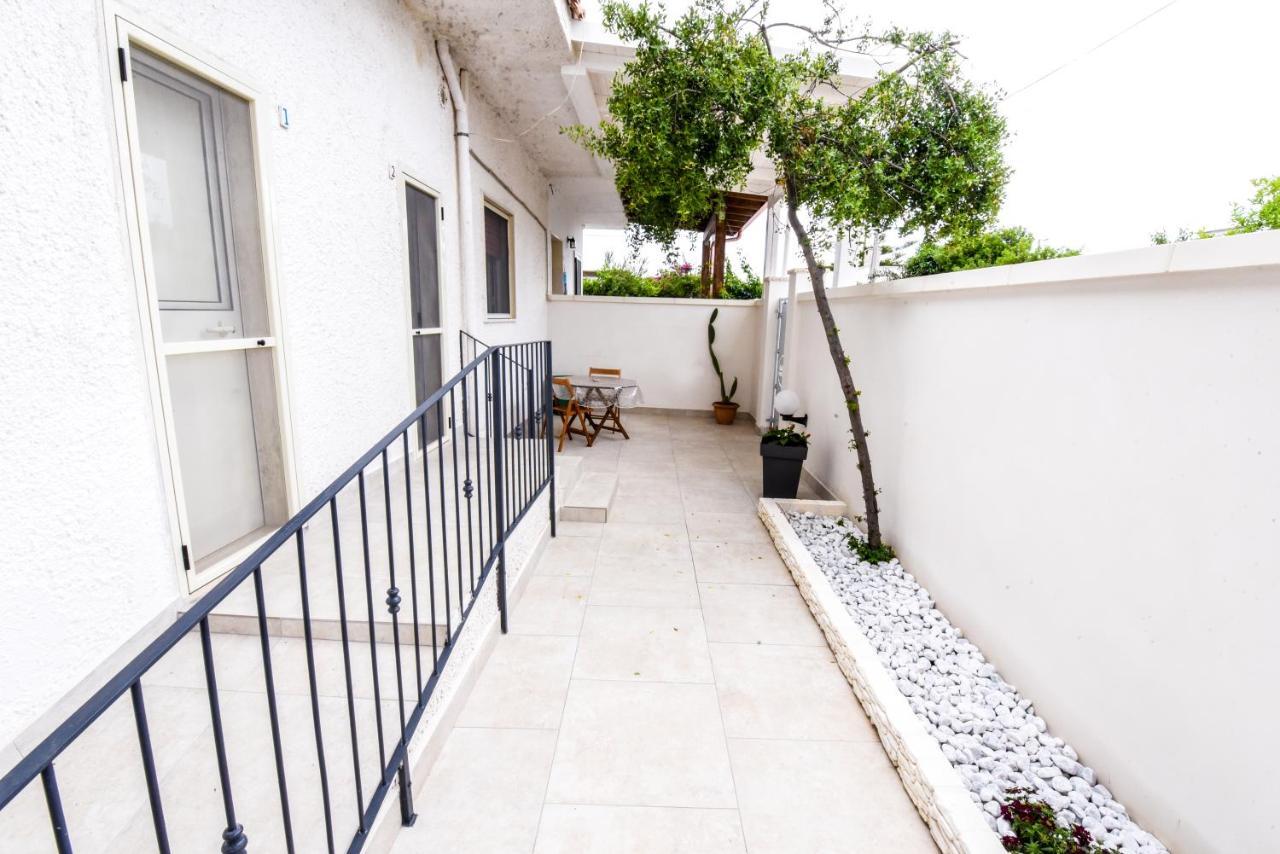 B&B Macchia Mediterranea Сан-Пьетро-ин-Беванья Экстерьер фото